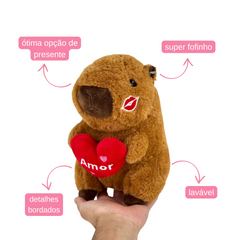 Capivara de Pelúcia - 24cm